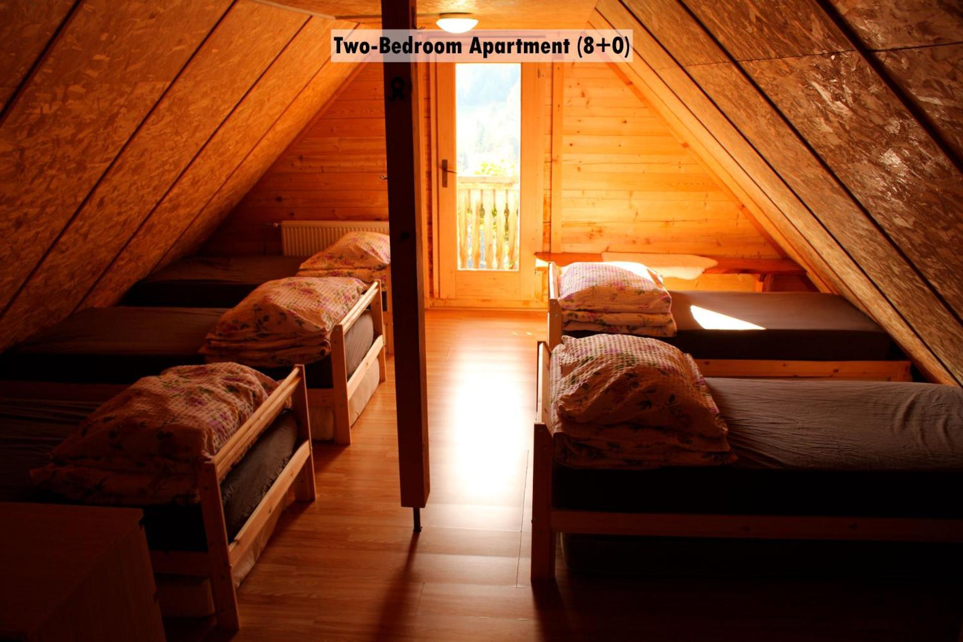 Apartments Farm House Uric Jesenice Ngoại thất bức ảnh
