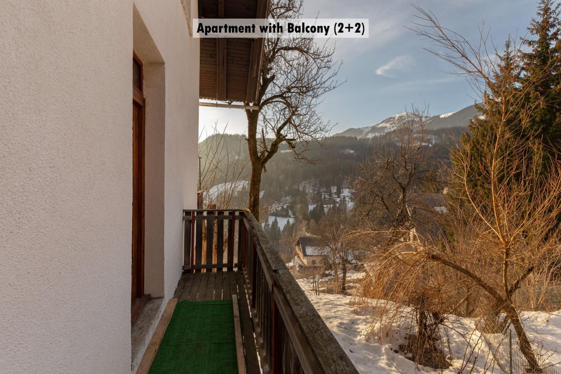 Apartments Farm House Uric Jesenice Ngoại thất bức ảnh