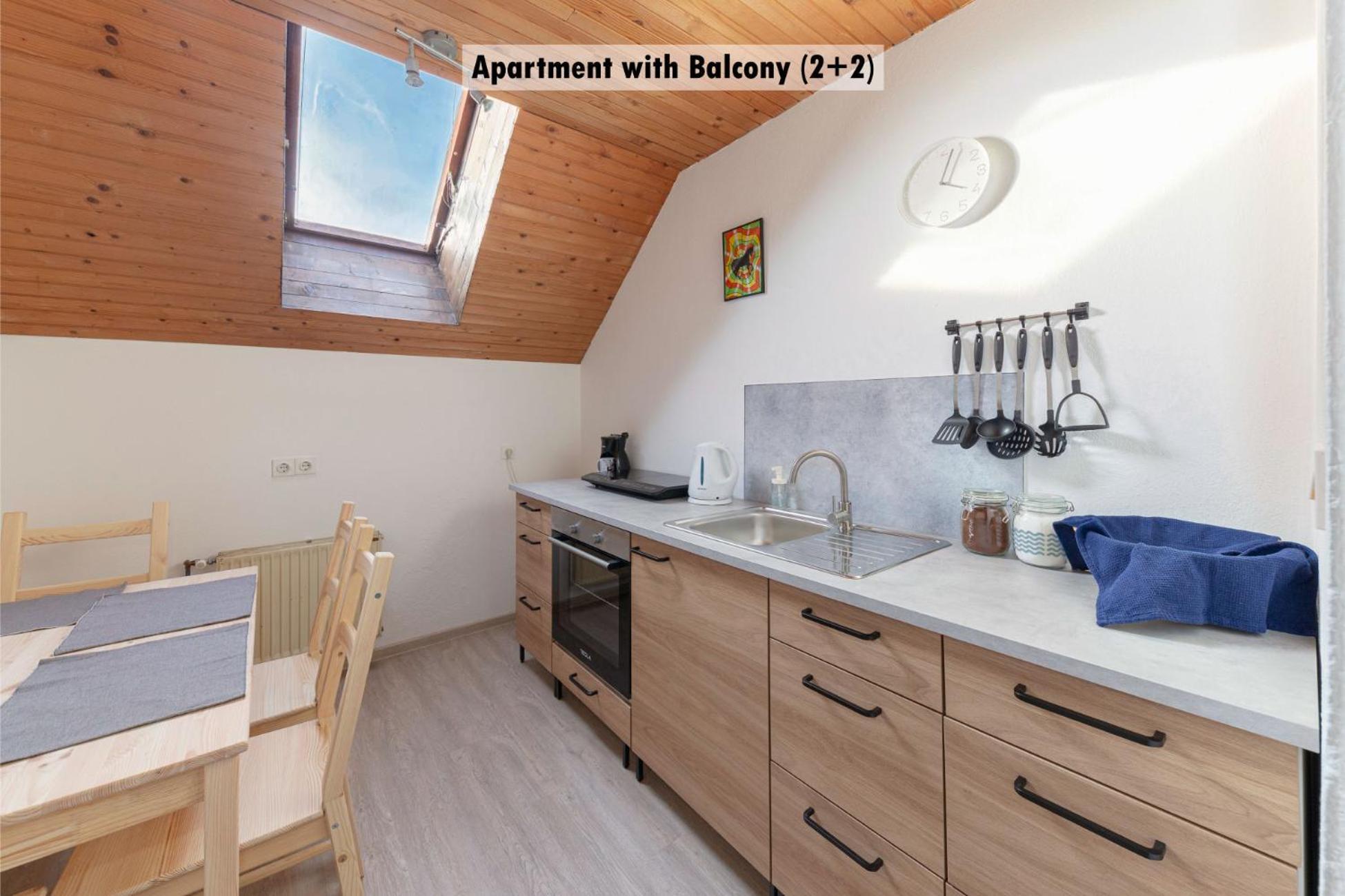 Apartments Farm House Uric Jesenice Ngoại thất bức ảnh