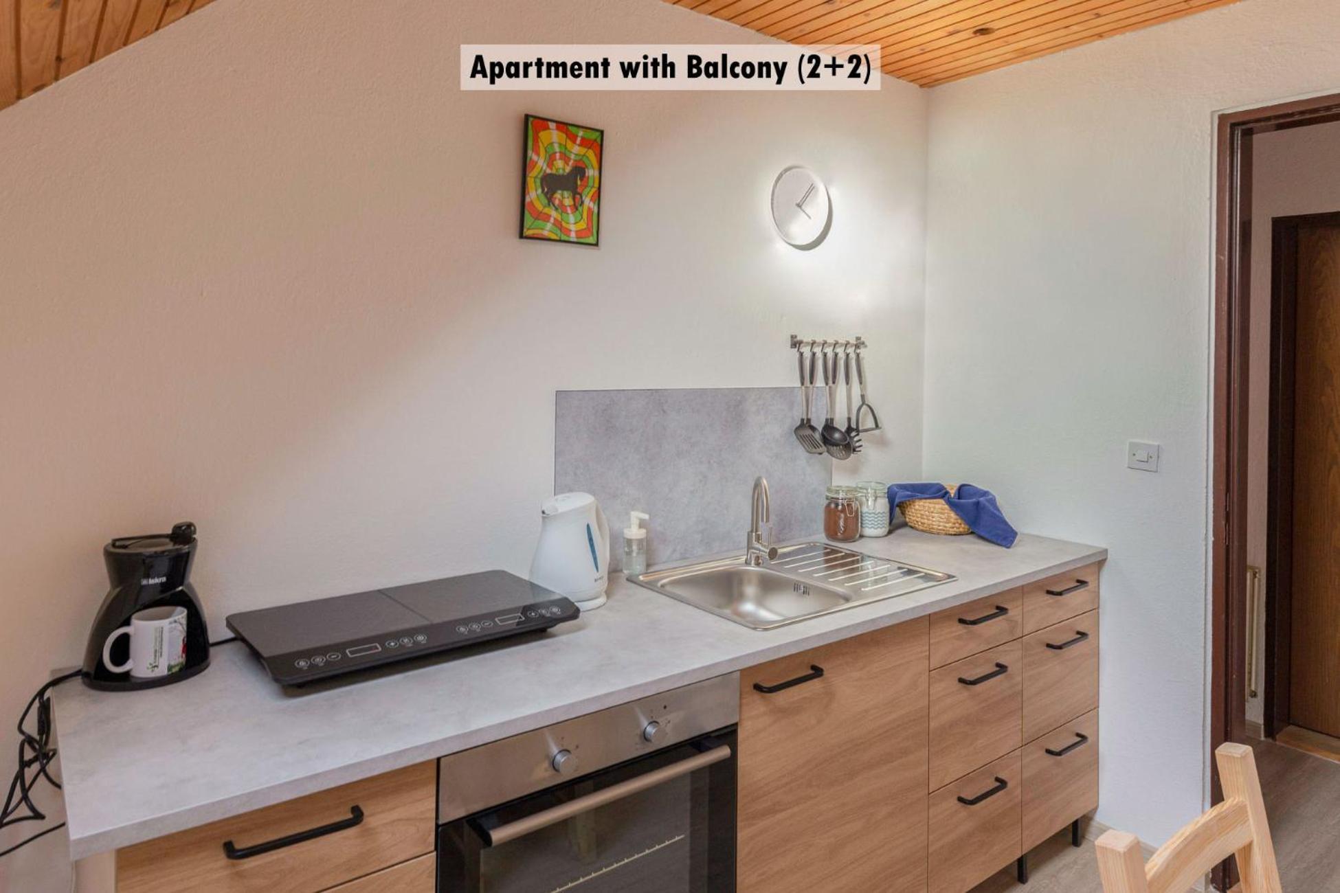 Apartments Farm House Uric Jesenice Ngoại thất bức ảnh