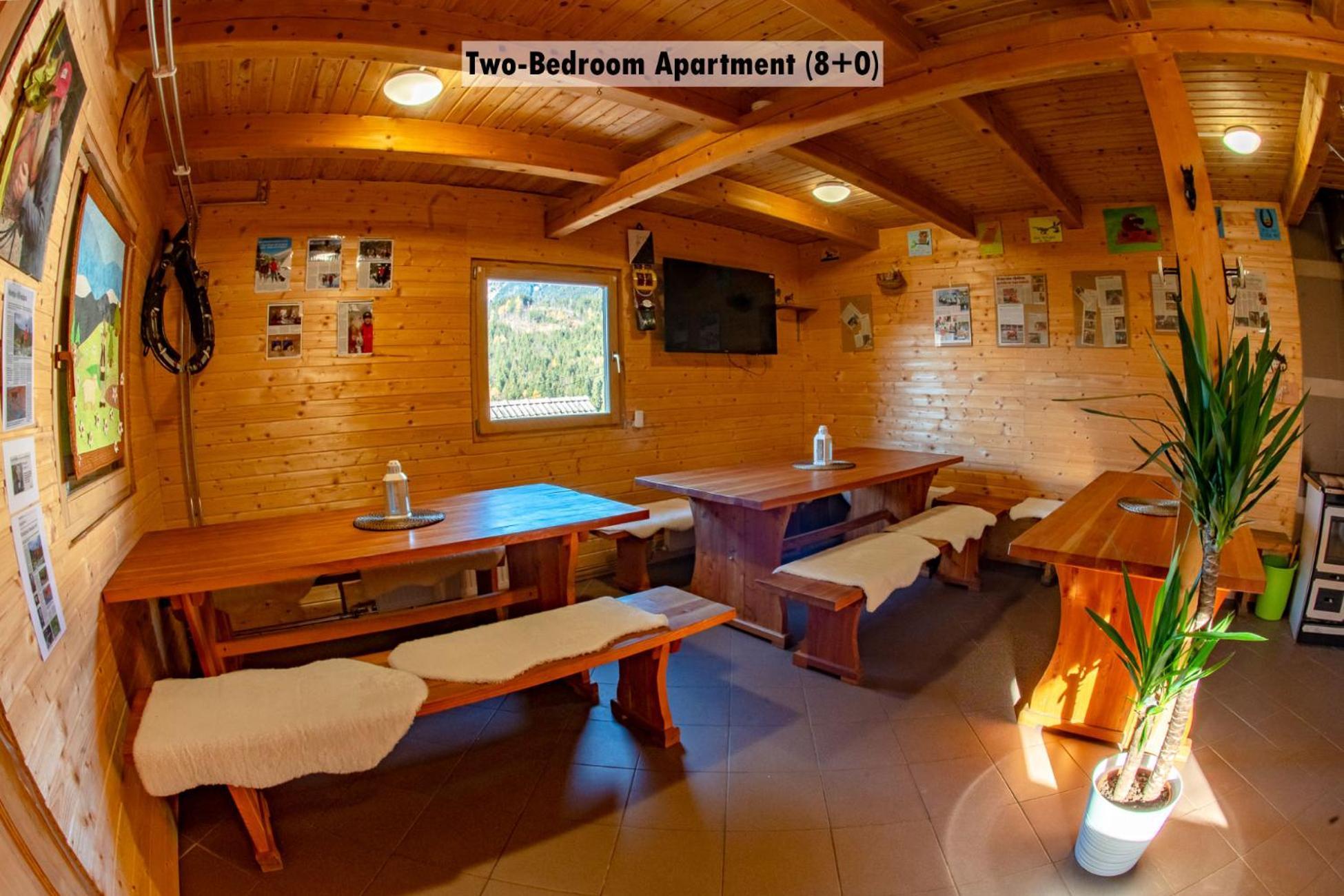 Apartments Farm House Uric Jesenice Ngoại thất bức ảnh